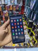A picture of Samsung S8