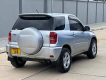 A picture of TOYOTA RAV4