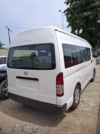 A picture of 2015 toyota hiace high roof Almost brand new 