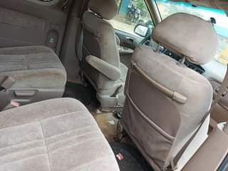 A picture of Toyota sienna