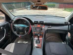 A picture of URGENT SERIOUS BUYERS ONLY Foreign used Mercedes Benz C230 Whatsapp