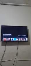 A picture of Hisense 32 smart tv