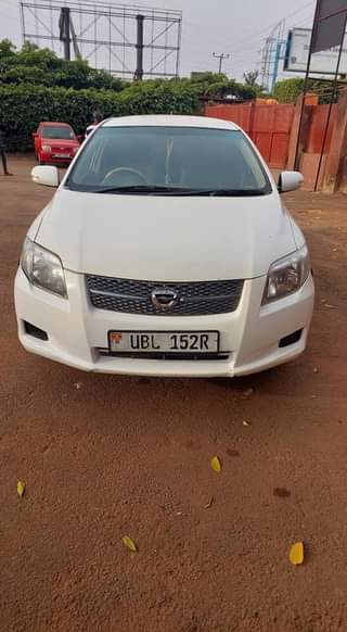 A picture of Toyota feilder