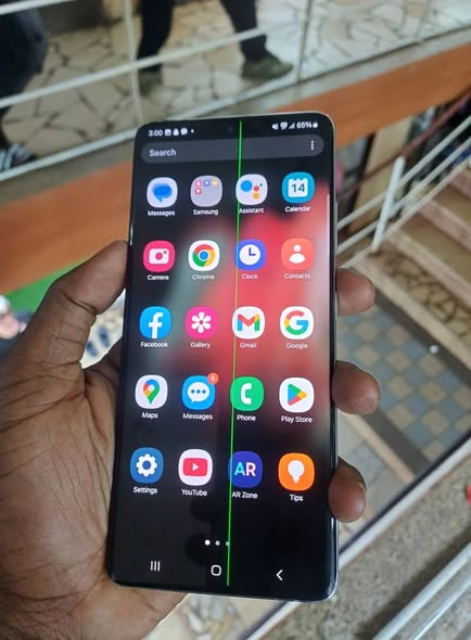 A picture of Samsung galaxy s21 ultra