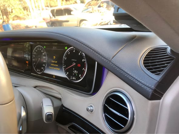 A picture of Mercedes Benz S400 Leather seats model 2019 for inspection contact