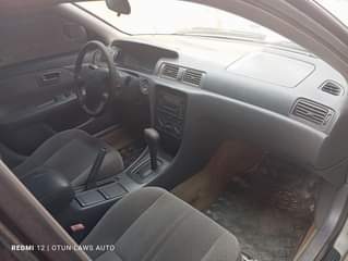 A picture of Toyota Camry LE 2001