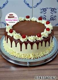 A picture of  Remmycakes birthdaycakes charactercakes deliveryavailable kampalaUganda 0743340161