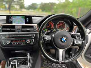 A picture of BMW320i GRANTURISMO EEC ____ BEI 38M TSH Whatsap http wa.me