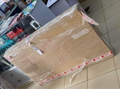 A picture of Brand new Samsung TVs 55inch box pack