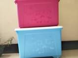 A picture of airtight storage containers