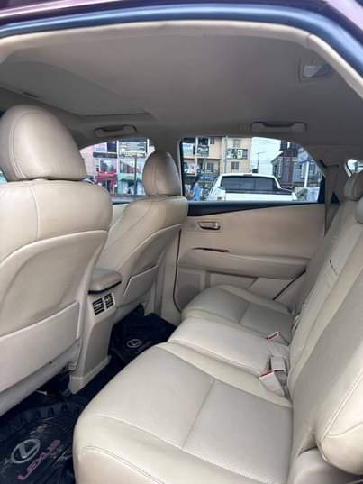 A picture of 2010 Lexus rx350 buy and drive mint Location Port Harcourt