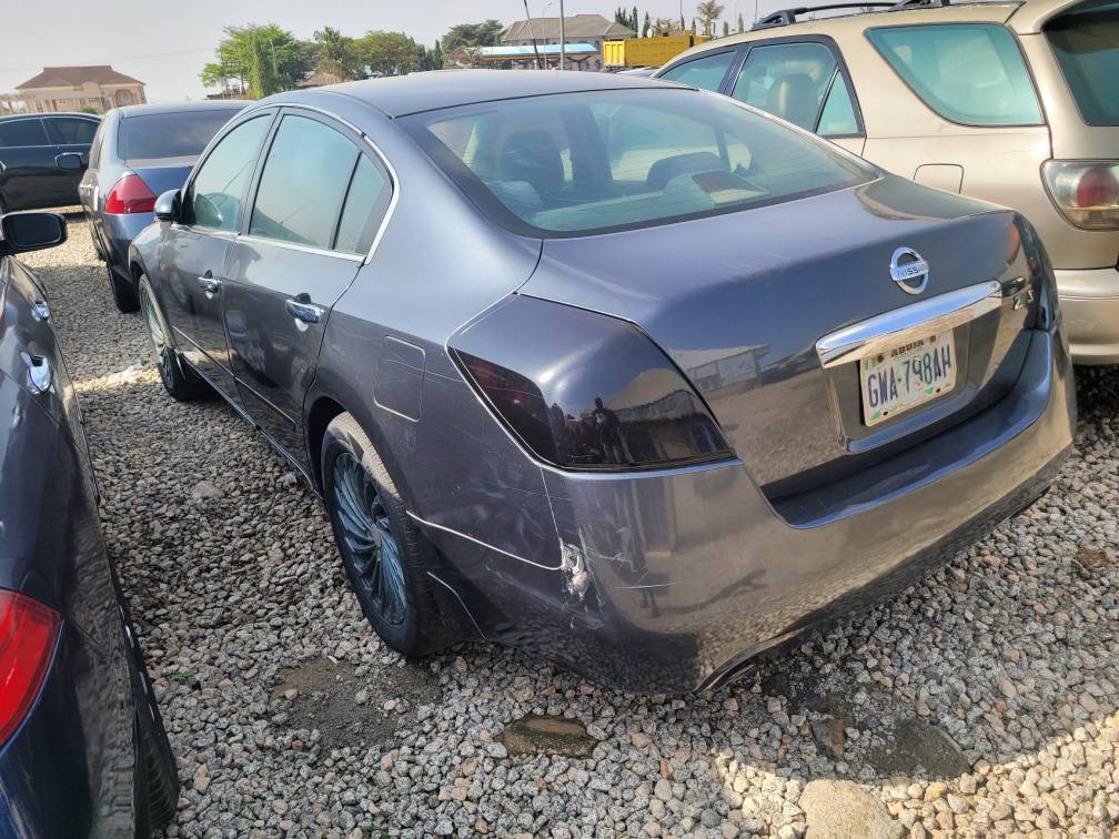 A picture of 2011 Nissan in perfect condition 070 8788 510 2