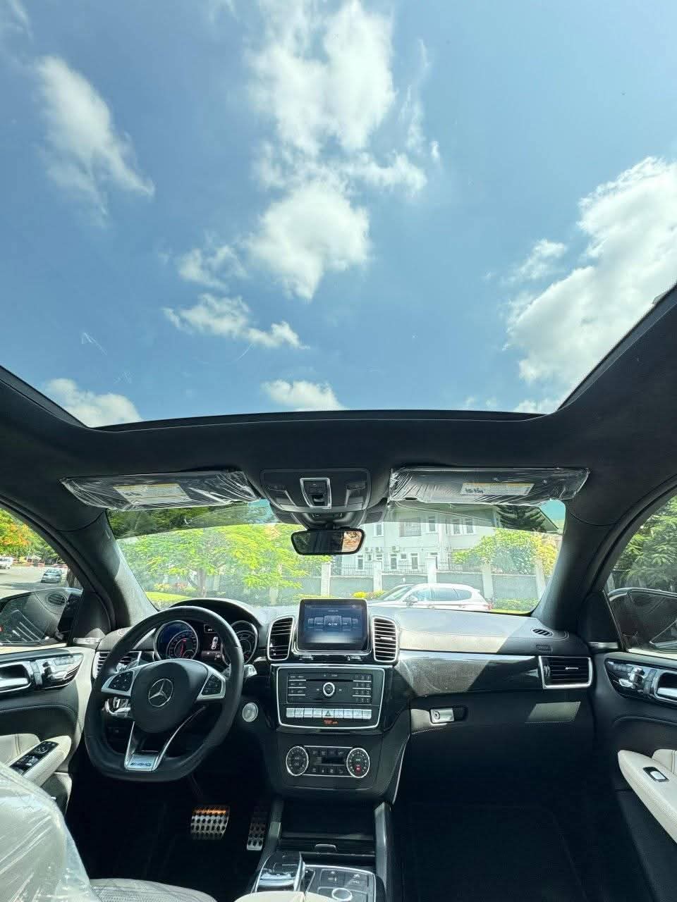 A picture of 2018 Mercedes Benz gle63s