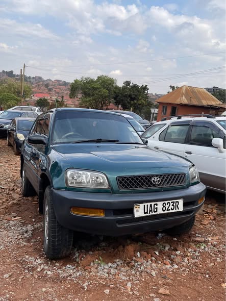 A picture of Toyota rav4