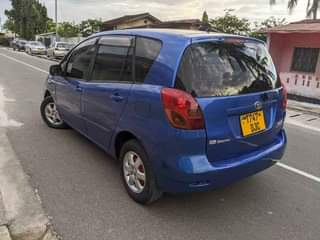 A picture of Toyota spacio