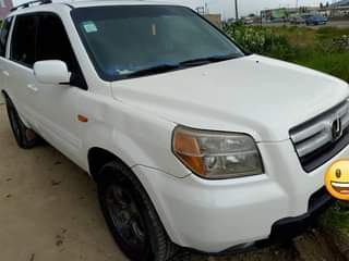 A picture of Honda pilot 2006
