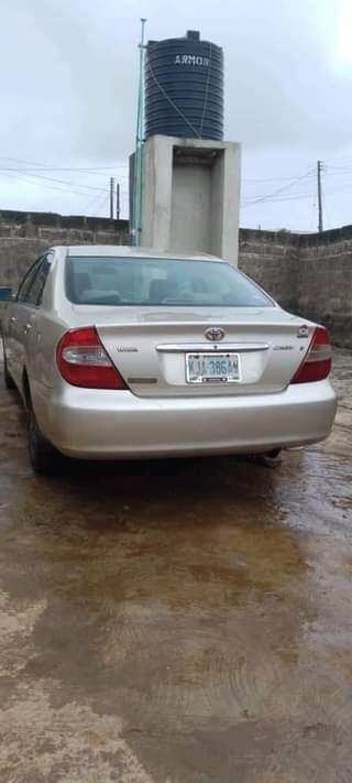 A picture of 2003 Toyota Camry
