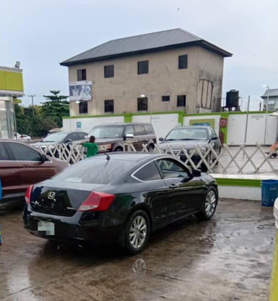 A picture of HONDA ACCORD COUPE 2009