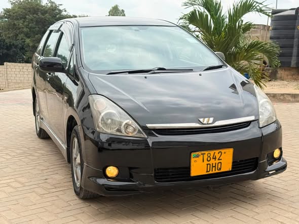 A picture of TOYOTA WISH CC 1790 0693030167