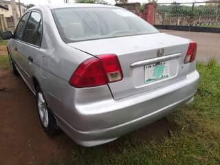 A picture of Ibadan deal Honda Civic 05 with excellent engine and gear