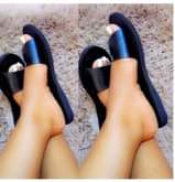 A picture of SANDALS