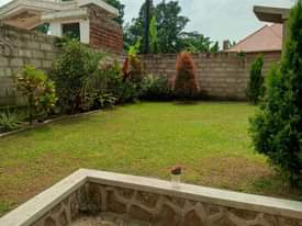 A picture of 3 bedrooms house for sale in Kitende
