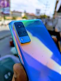 A picture of vivo y53s 5g gb 128 ram 8