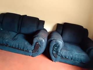 classifieds/furniture sofas
