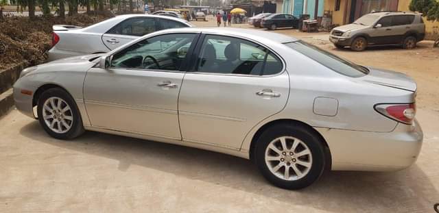 A picture of Foreign used 2003 Lexus ES 300