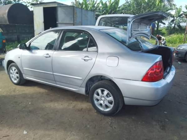 A picture of Toyota Corolla Engine Gear working perfectly Buy and drive Manual