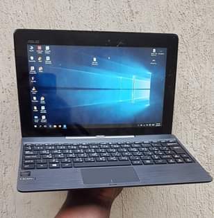 A picture of Asus mini laptop