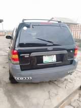 A picture of 2005 Automatic Ford Escape