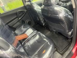 A picture of wow tokubo standard wowThis is pristine clean Toyota rav4 2012