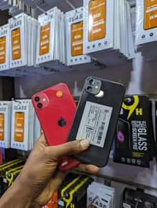A picture of iPhone 11 1 2m call on 0708573469