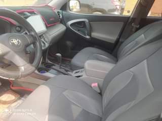 A picture of Toyota rav 4 2009 model 4 months used car