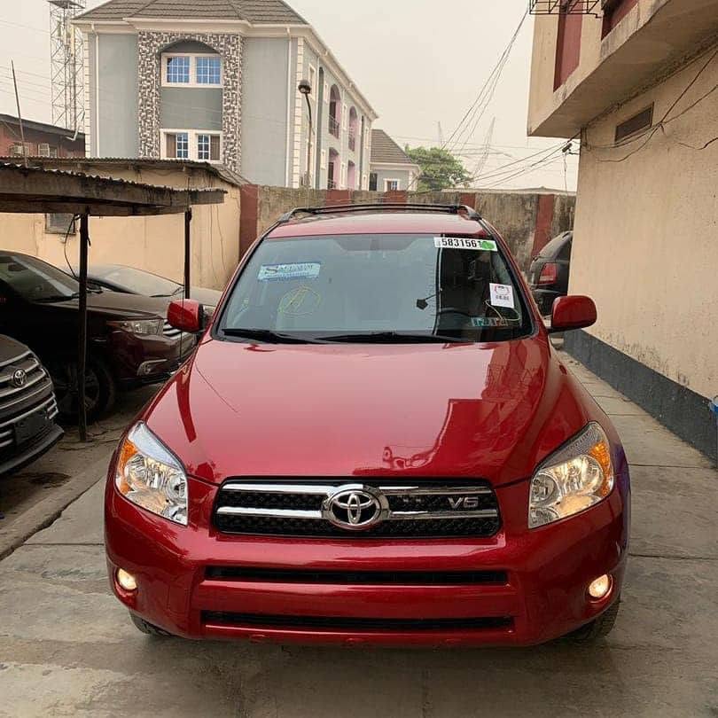 A picture of 2008 Toyota rav4 limited