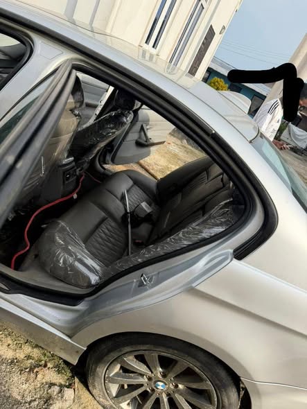 A picture of Car
