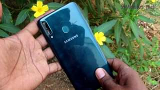 A picture of SAMSUNG A20s