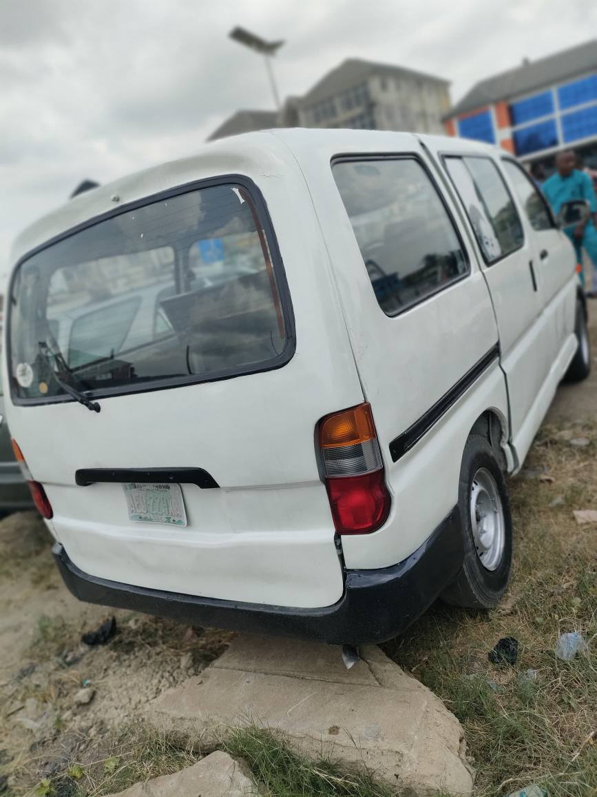 A picture of SOUND TOYOTA HIACE BUS