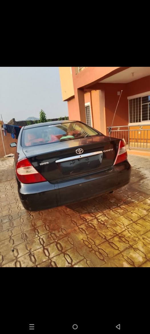 A picture of Toyota Camry 4plug