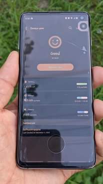 A picture of Samsung s 10 plain gb 128 Ram 8