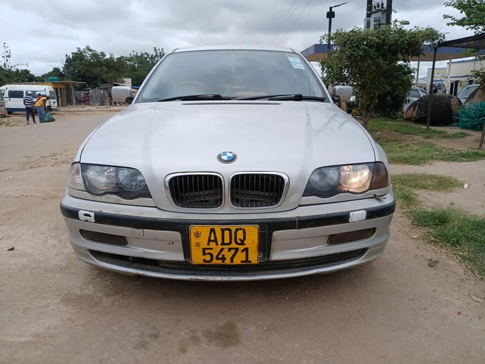 classifieds/cars bmw