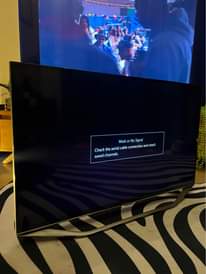 A picture of Samsung smart TV inch 43
