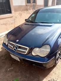 A picture of Delar price Benz going awoof 1.6m settlement is 100k location