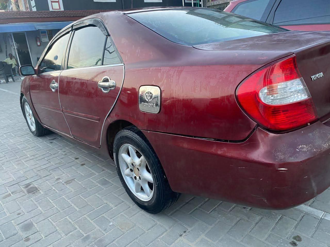 A picture of Awoof dealer market 2004 big daddy Camry fist body pan