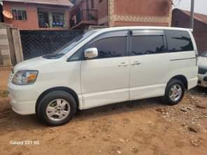 A picture of Make TOYOTA Brand NOAH Year 2002 Color WHITE Grade 2WD
