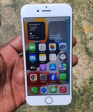A picture of IPhone 7 128gb Bei 185 000 Tu