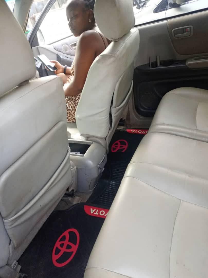 A picture of Toyota Highlander 05