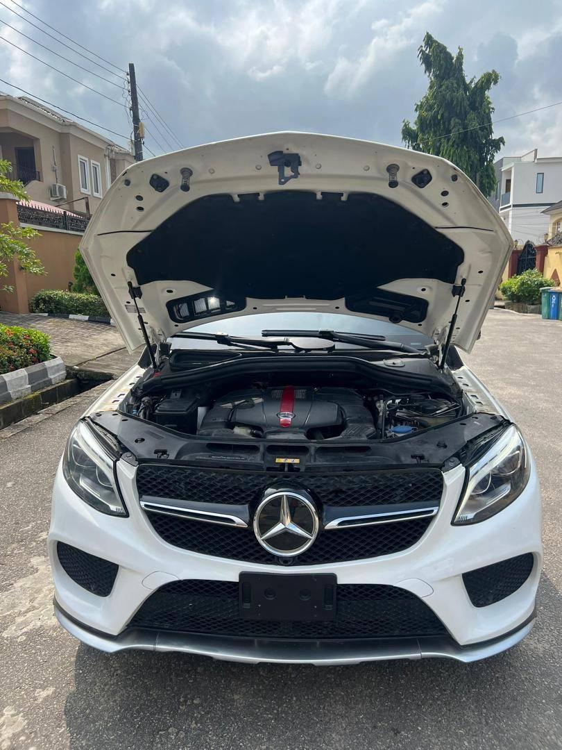 A picture of 2016 Mercedes 2016 Clean