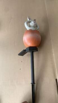 A picture of Garden lamp
